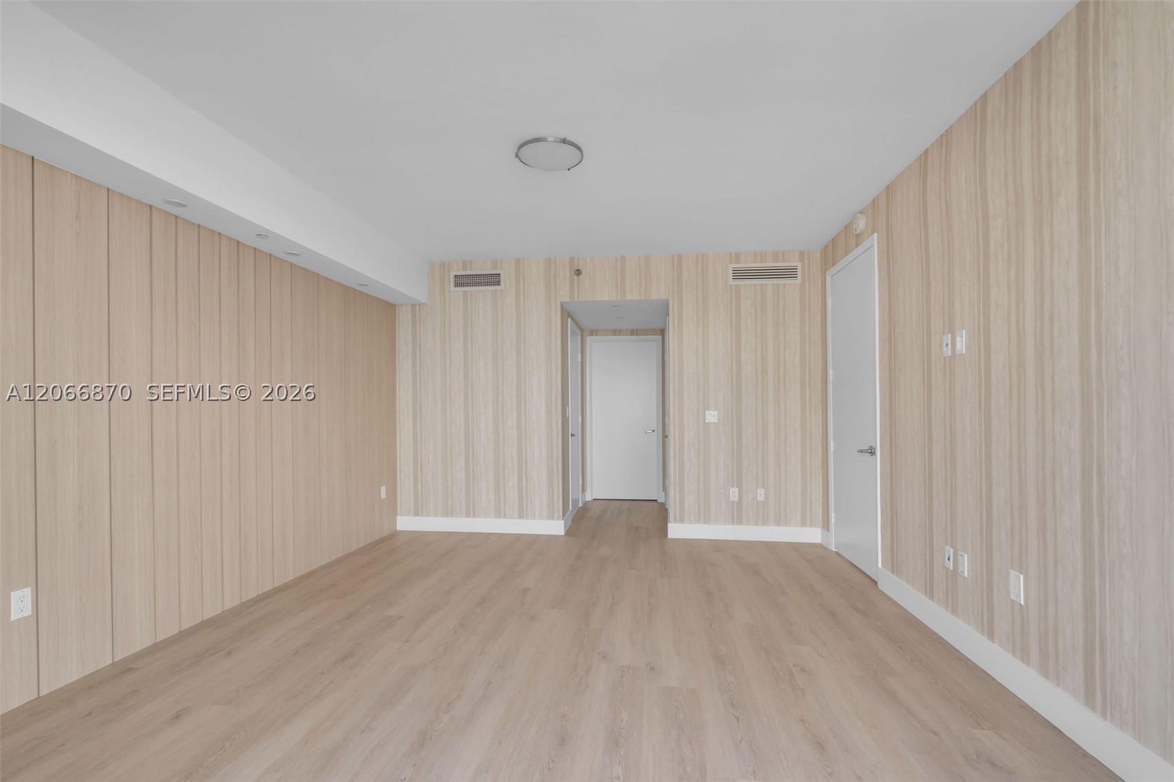 495 Brickell Ave #3601, Miami FL 33131