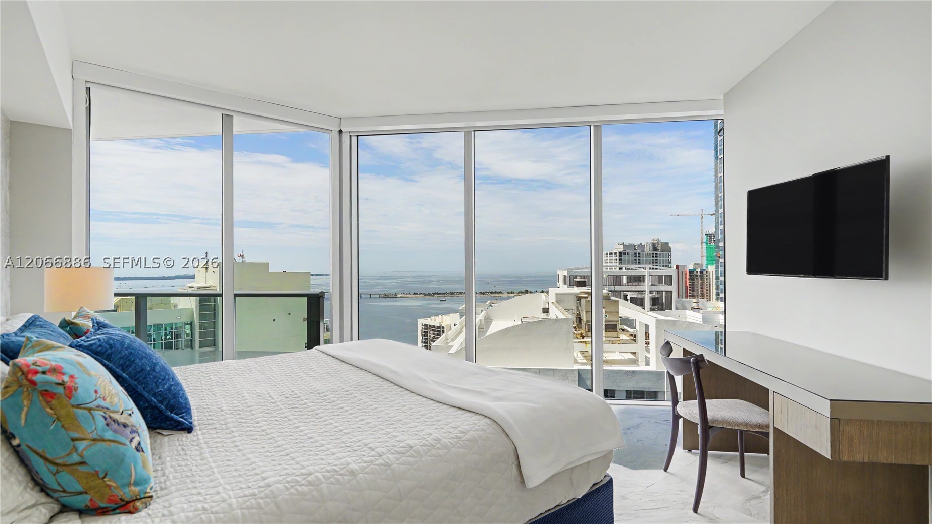 1300 Brickell Bay Dr #3102, Miami FL 33131