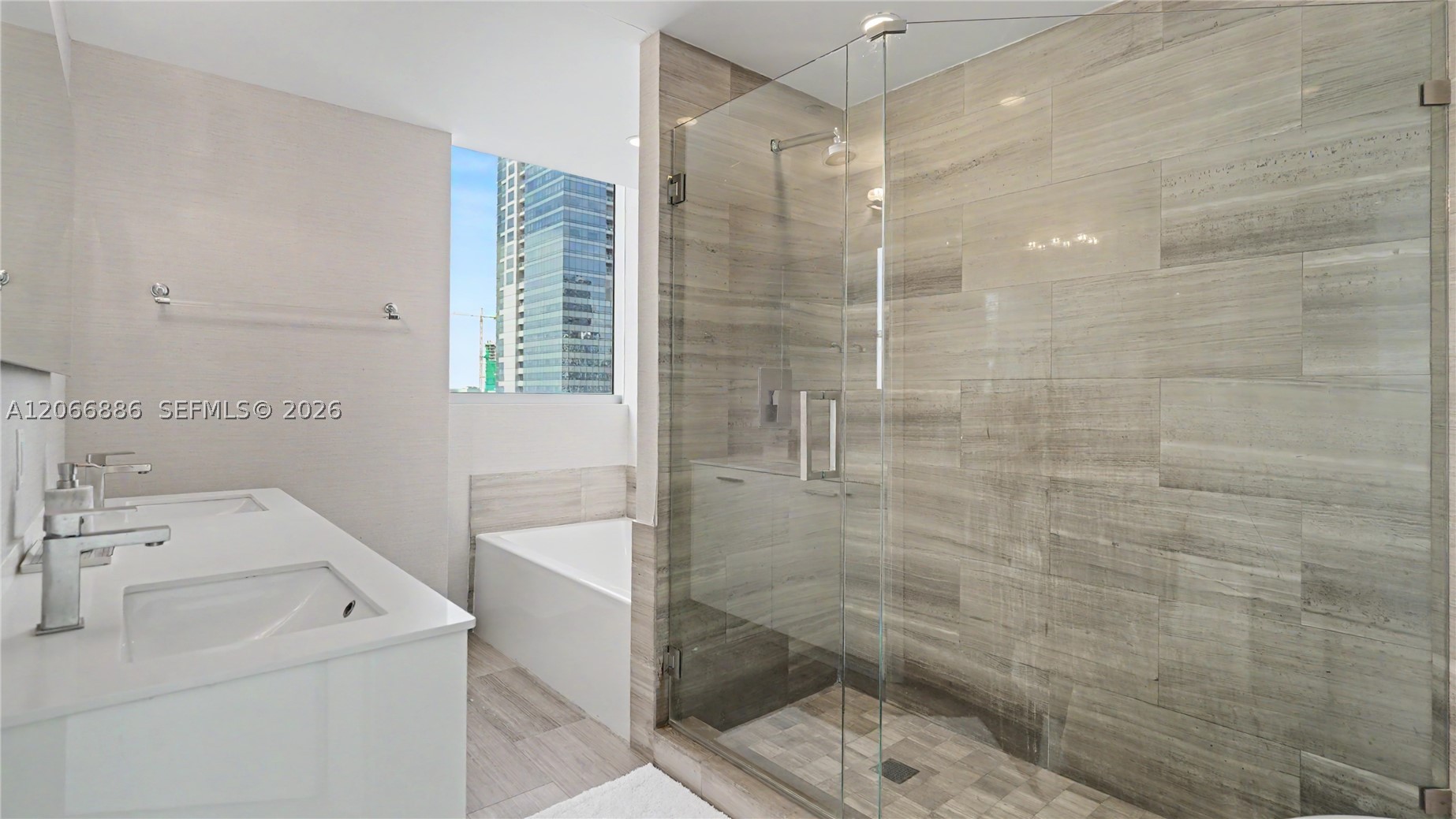 1300 Brickell Bay Dr #3102, Miami FL 33131