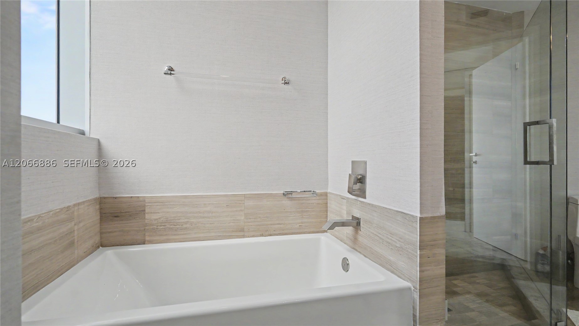 1300 Brickell Bay Dr #3102, Miami FL 33131
