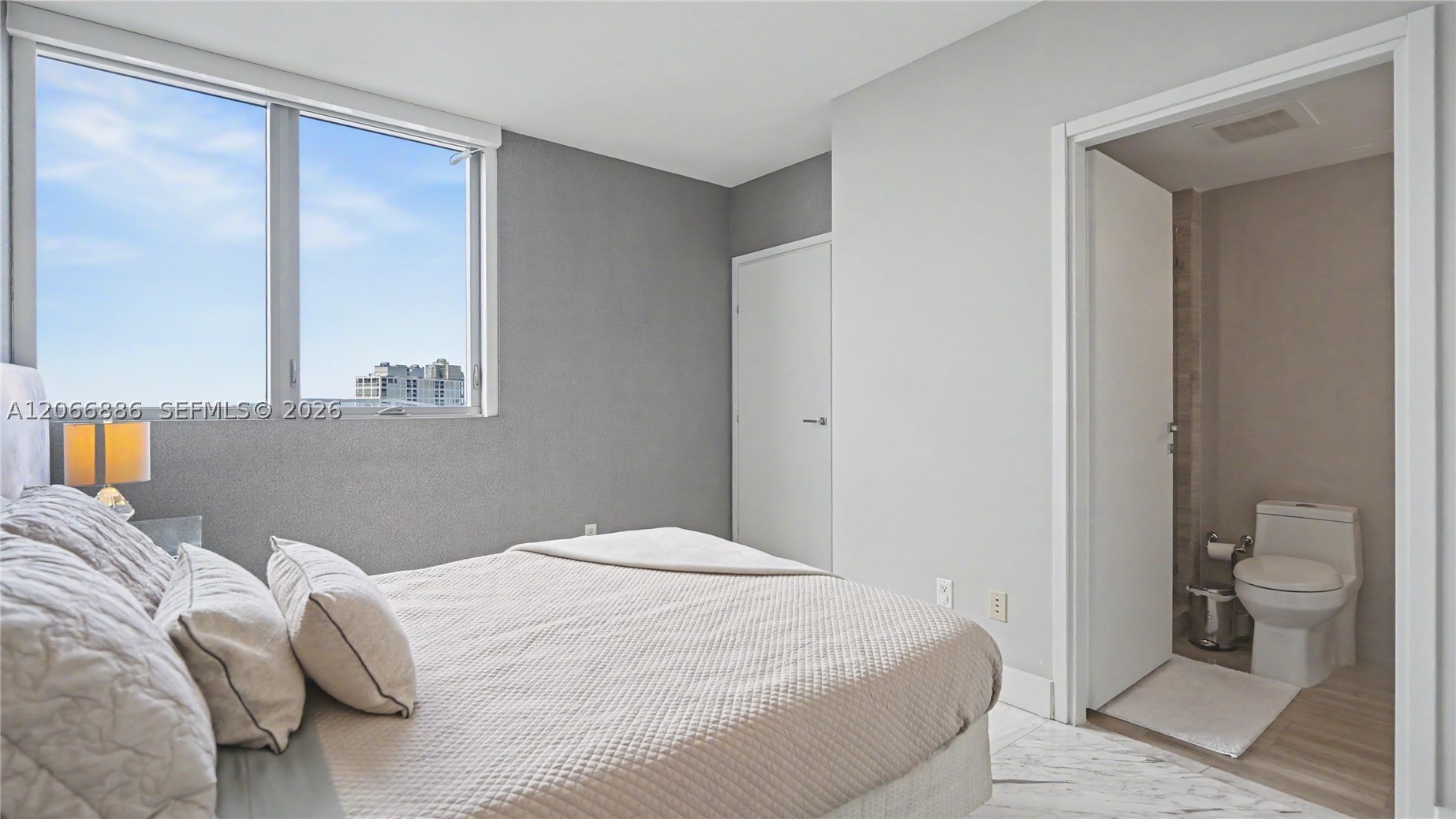 1300 Brickell Bay Dr #3102, Miami FL 33131
