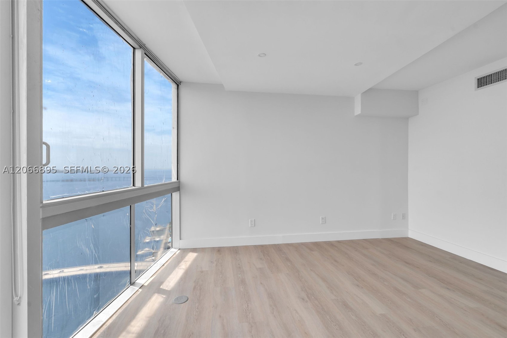 495 Brickell Ave #3601, Miami FL 33131
