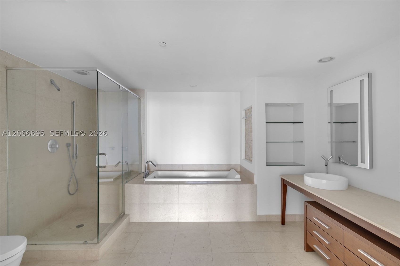 495 Brickell Ave #3601, Miami FL 33131