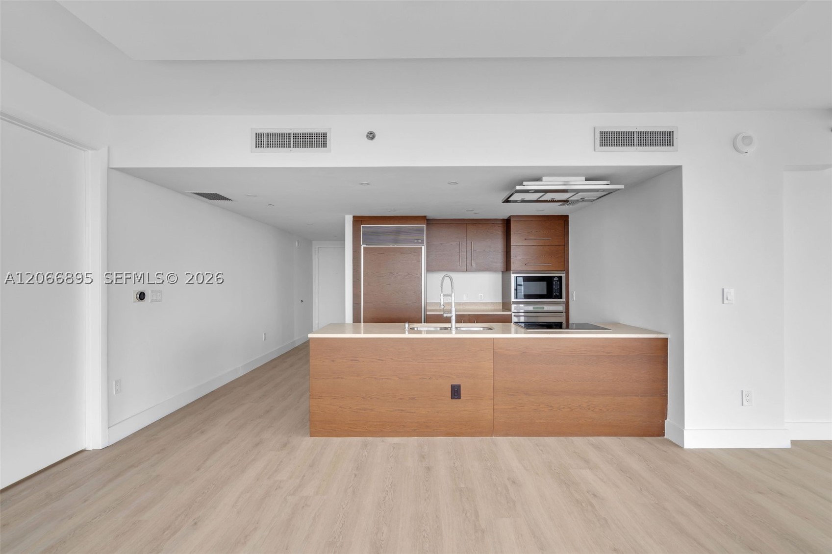 495 Brickell Ave #3601, Miami FL 33131