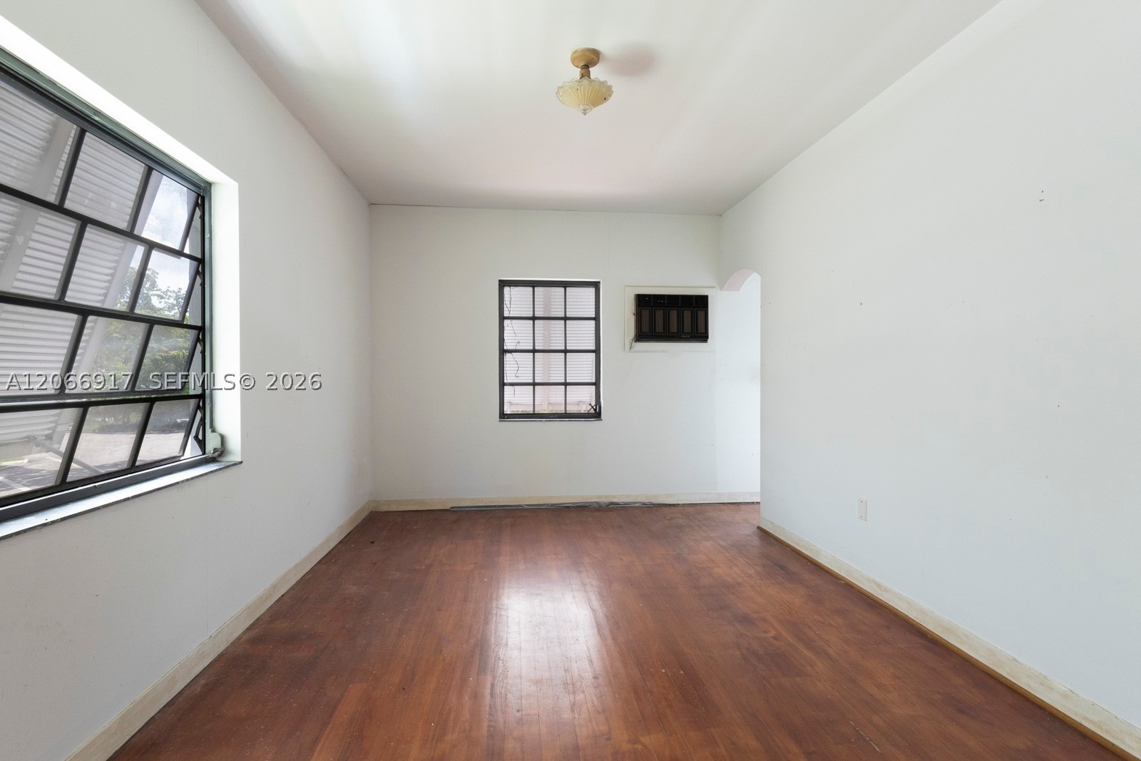 621 NE 57th St, Miami FL 33137