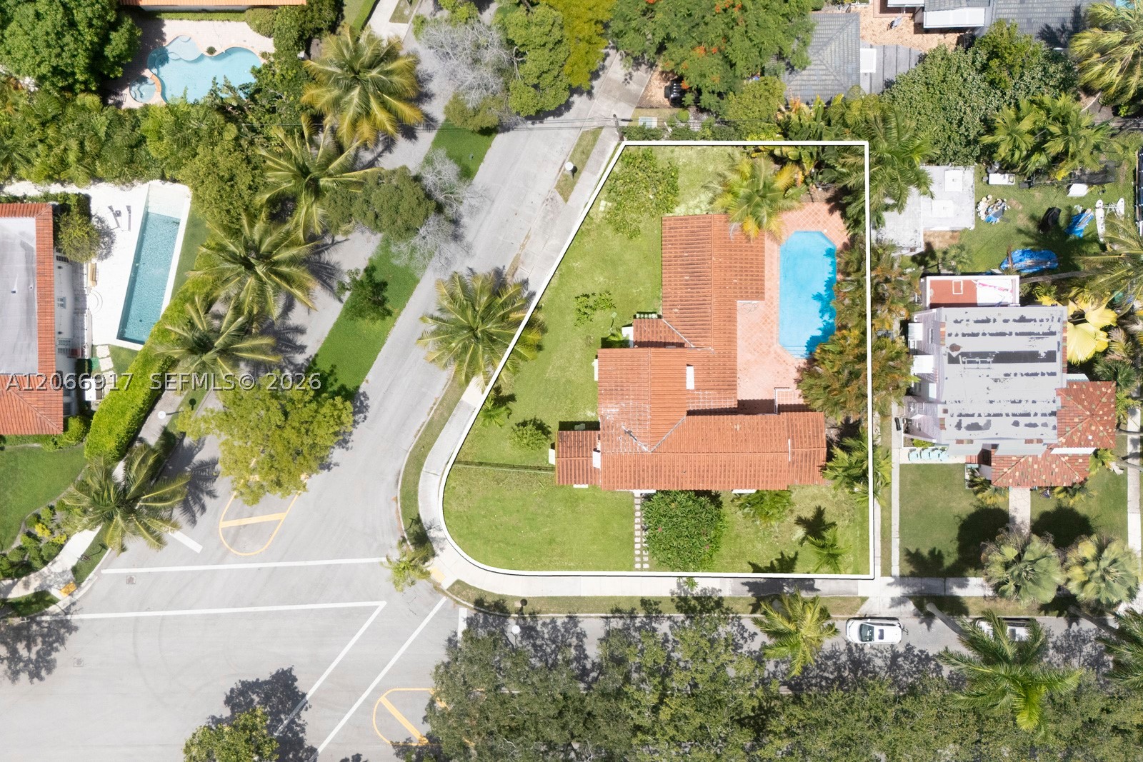 621 NE 57th St, Miami FL 33137