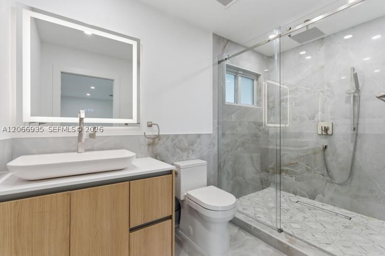 291 E Shore Dr E #0, Miami FL 33133