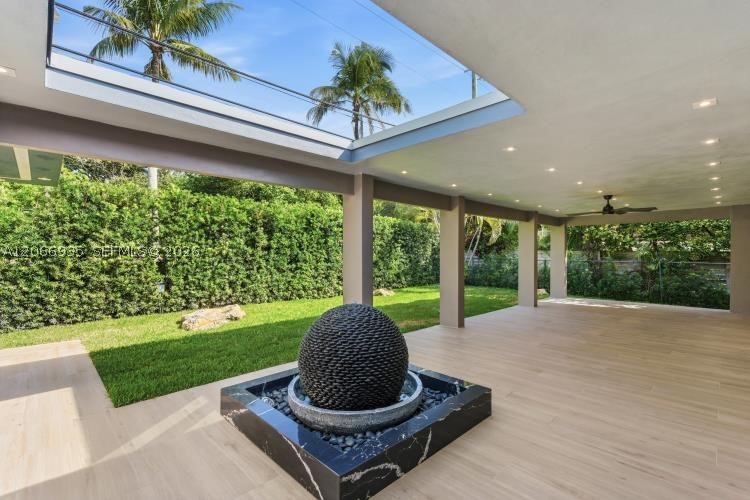291 E Shore Dr E #0, Miami FL 33133