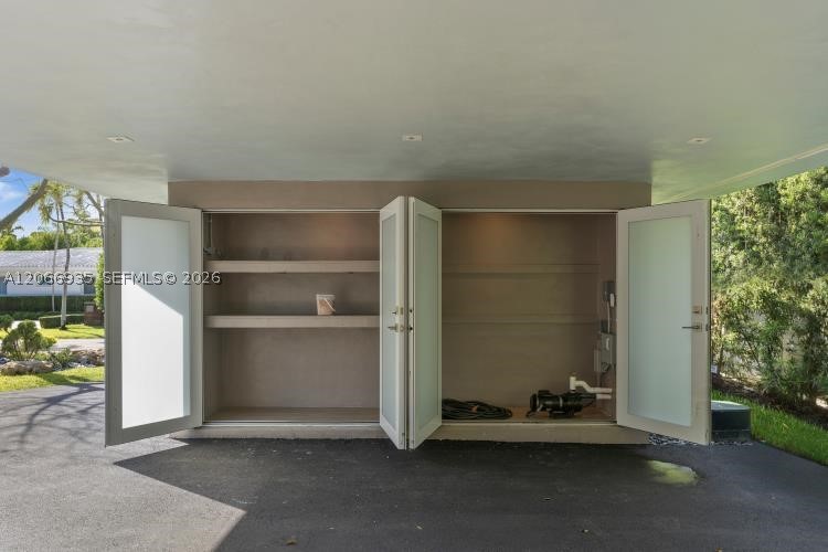 291 E Shore Dr E #0, Miami FL 33133