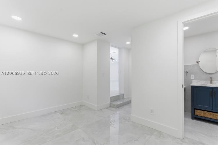 291 E Shore Dr E #0, Miami FL 33133