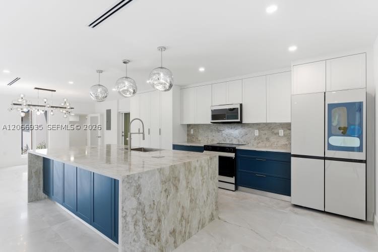 291 E Shore Dr E #0, Miami FL 33133