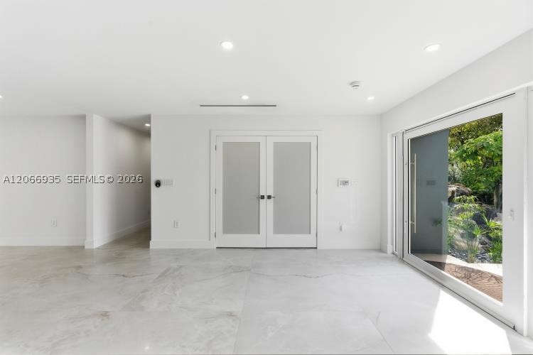 291 E Shore Dr E #0, Miami FL 33133