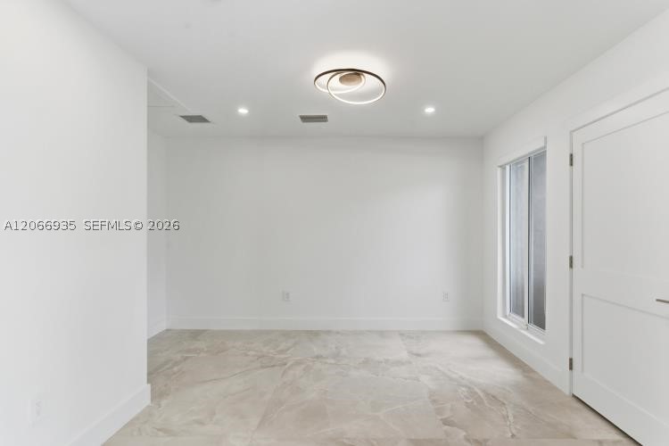 291 E Shore Dr E #0, Miami FL 33133