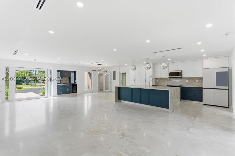 291 E Shore Dr E #0, Miami FL 33133
