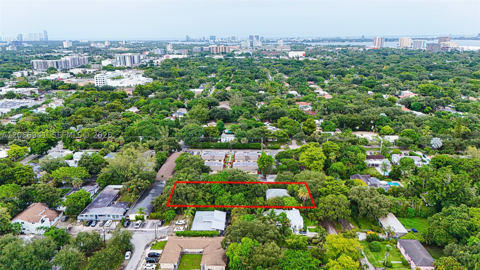 753 NE 121st St, North Miami FL 33161