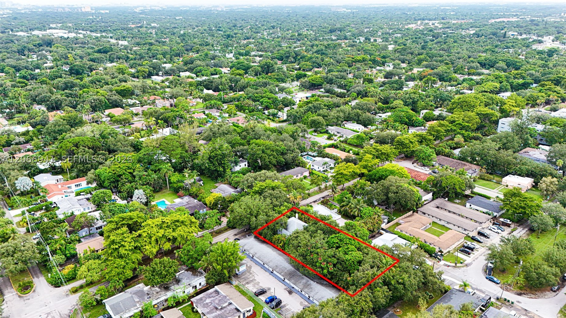 753 NE 121st St, North Miami FL 33161