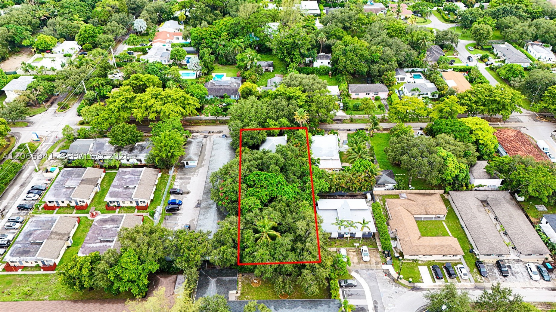 753 NE 121st St, North Miami FL 33161