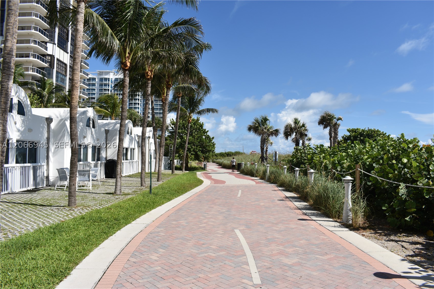 6365 Collins Ave #3804, Miami Beach FL 33141
