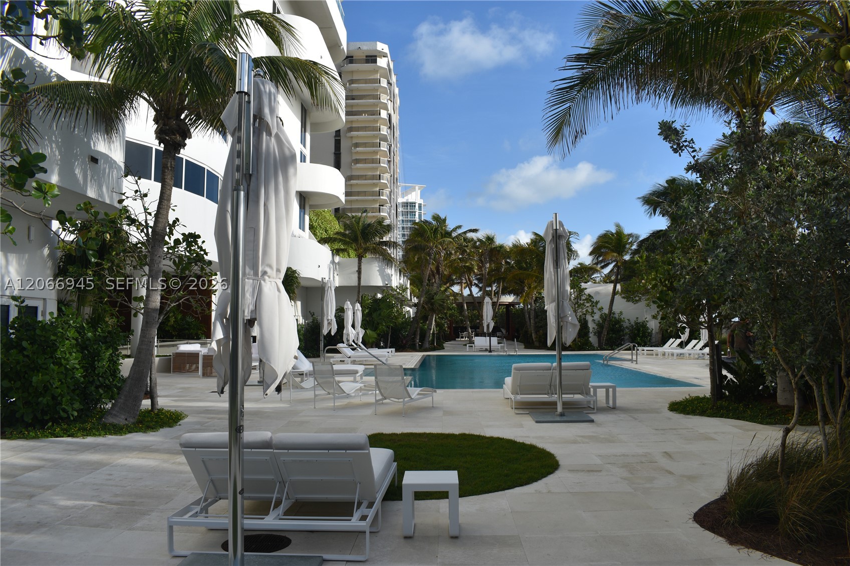 6365 Collins Ave #3804, Miami Beach FL 33141