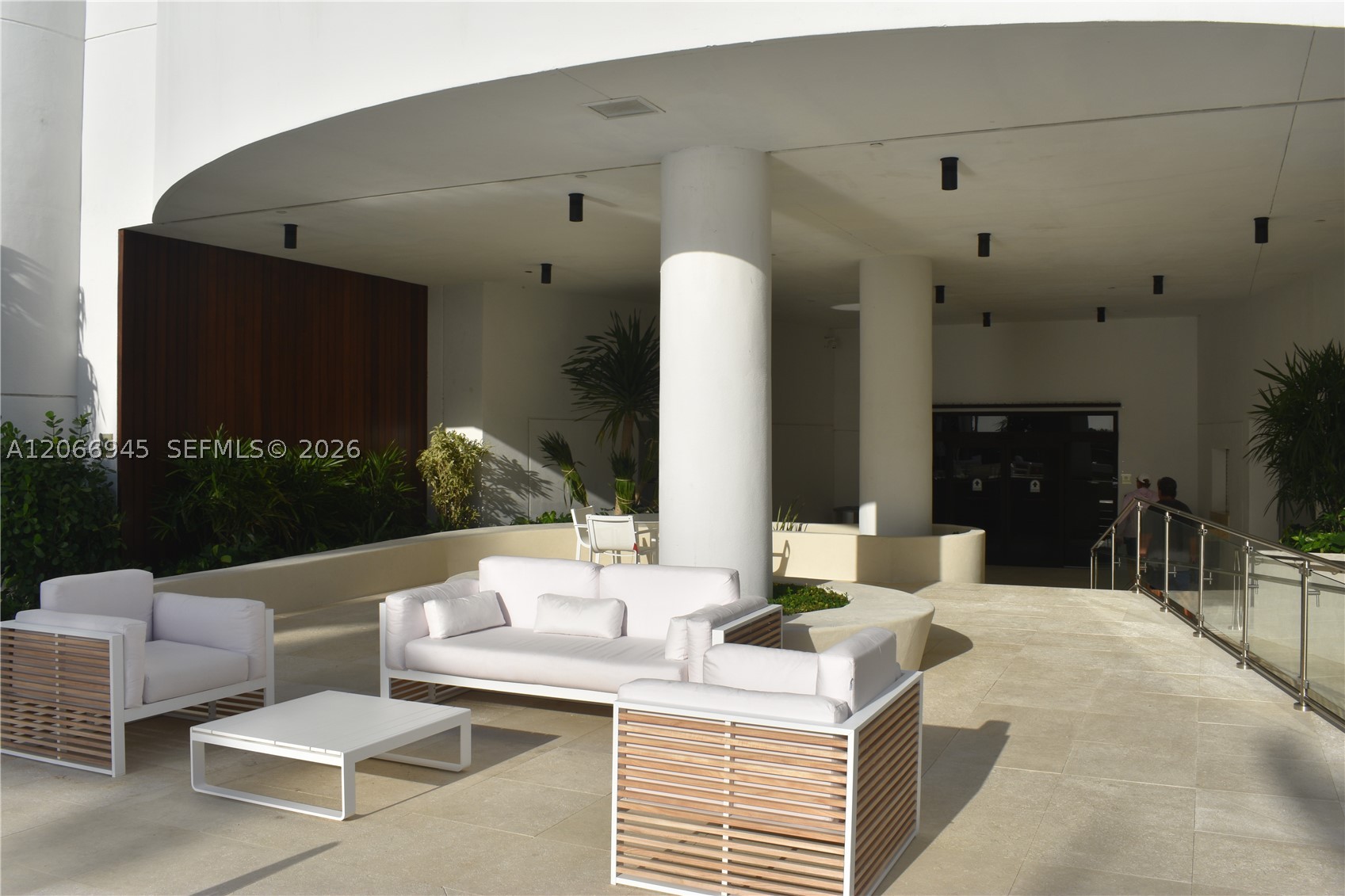 6365 Collins Ave #3804, Miami Beach FL 33141