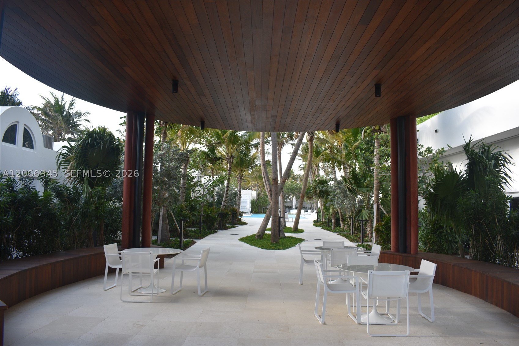 6365 Collins Ave #3804, Miami Beach FL 33141