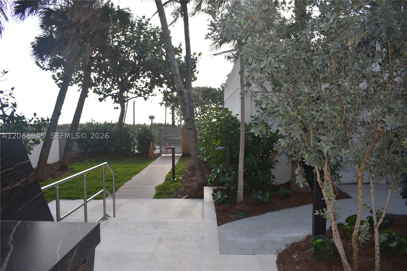 6365 Collins Ave #3804, Miami Beach FL 33141