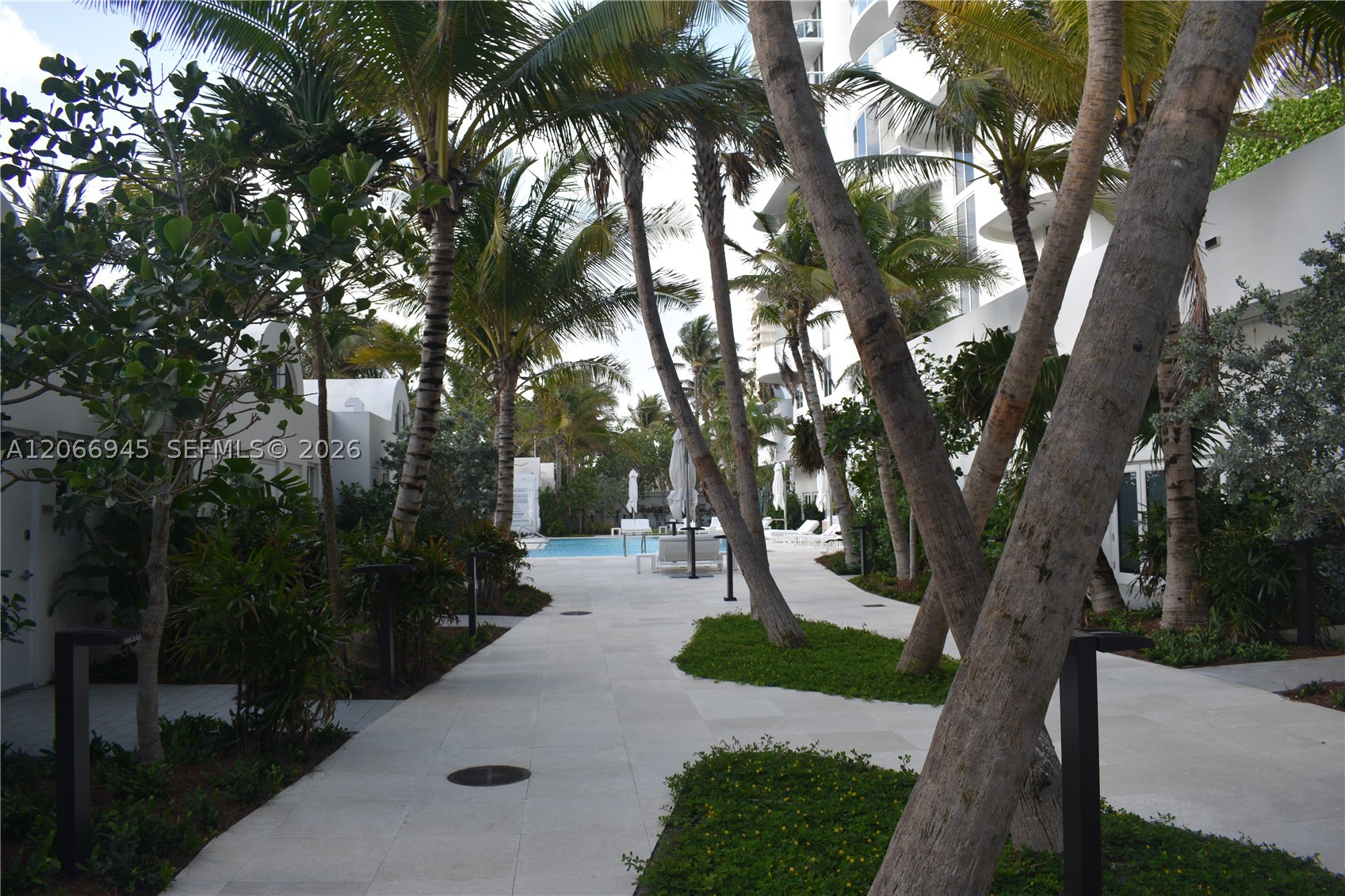 6365 Collins Ave #3804, Miami Beach FL 33141