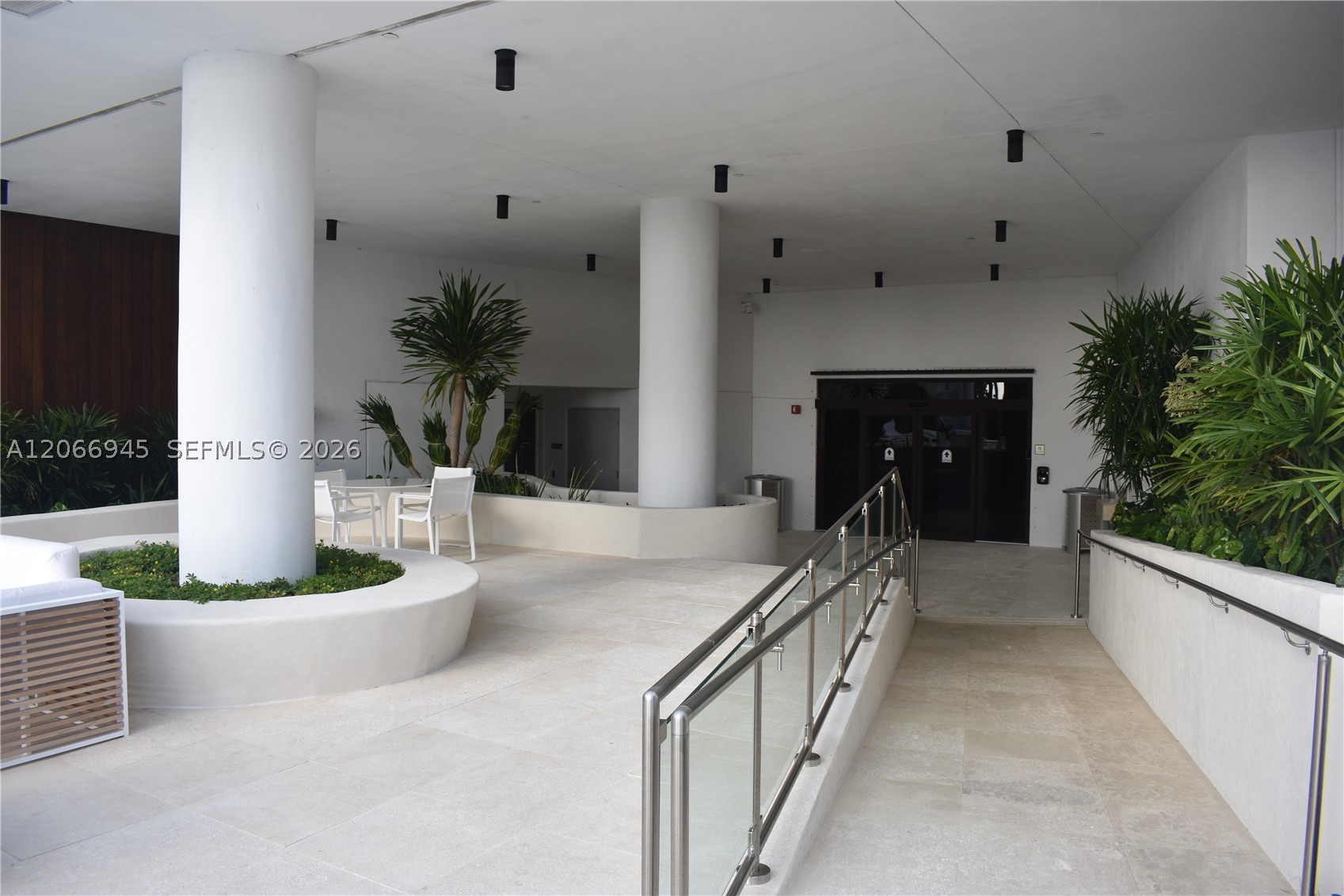 6365 Collins Ave #3804, Miami Beach FL 33141