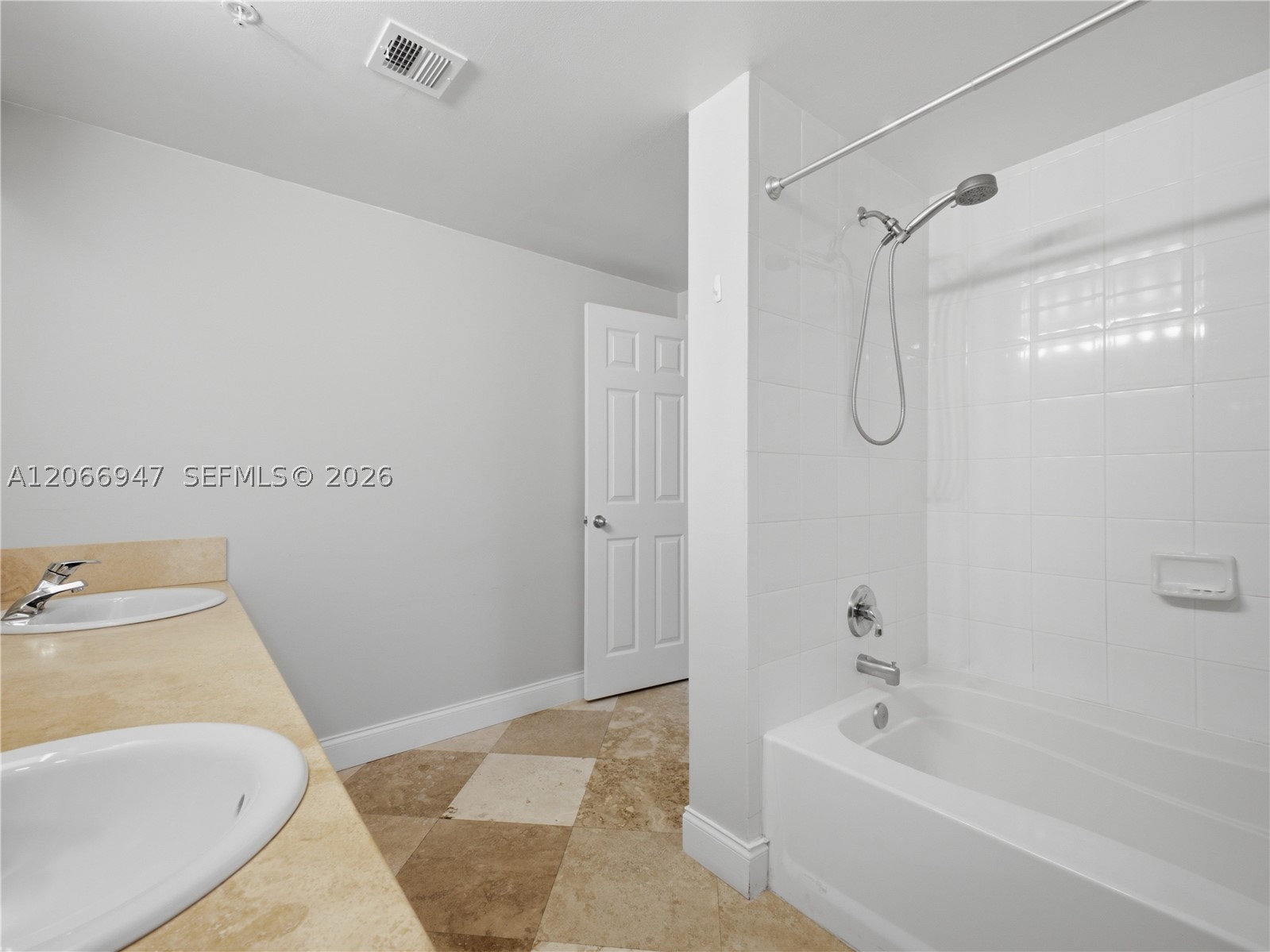 11710 Saint Andrews Pl #202, Wellington FL 33414