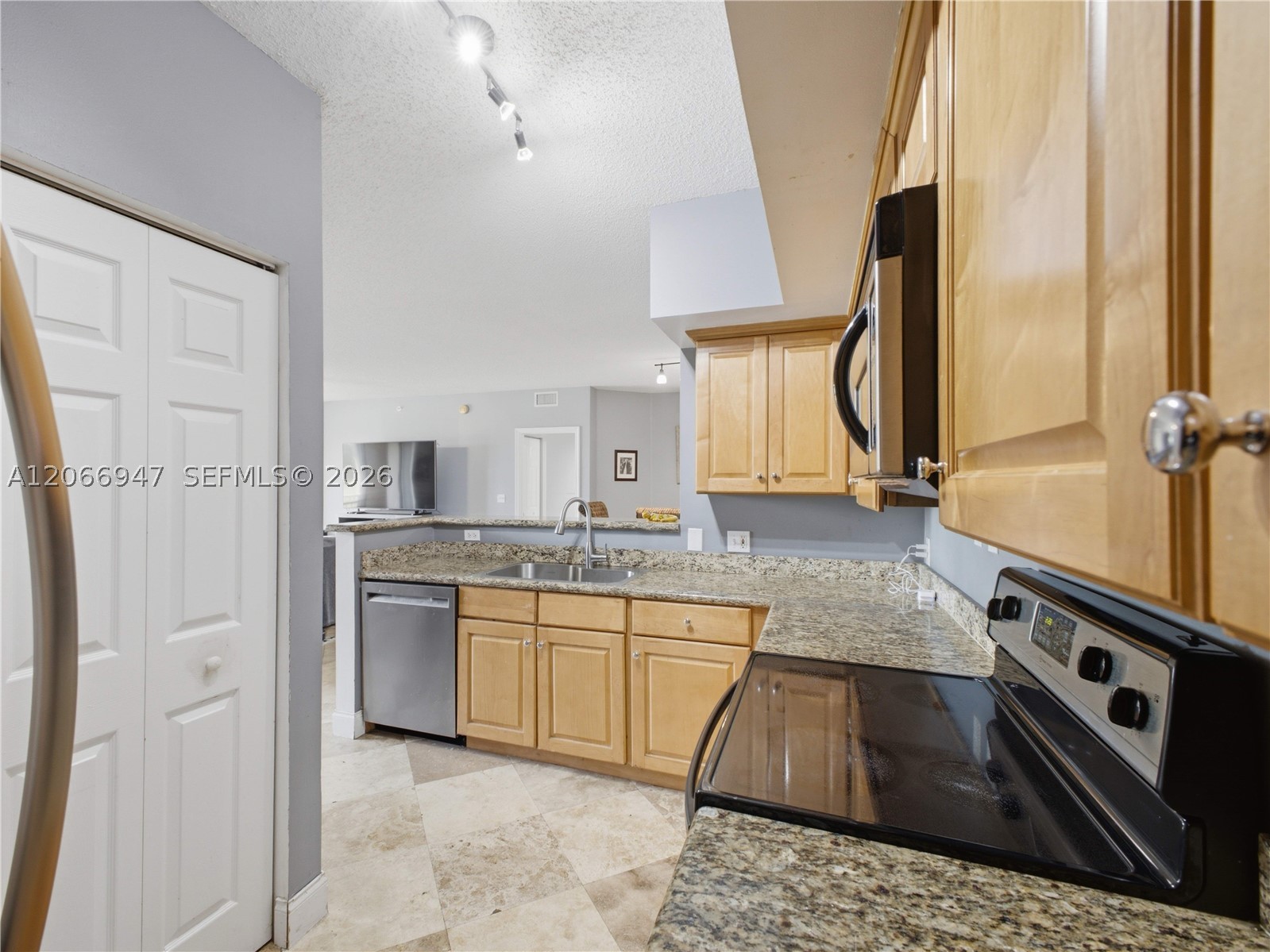 11710 Saint Andrews Pl #202, Wellington FL 33414