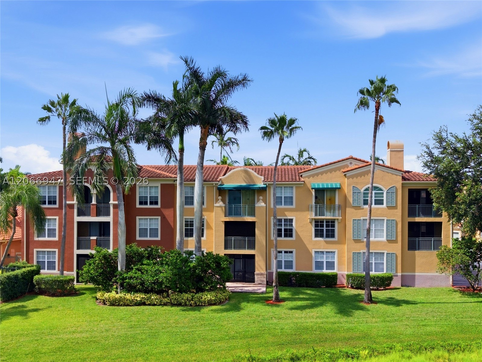 11710 Saint Andrews Pl #202, Wellington FL 33414