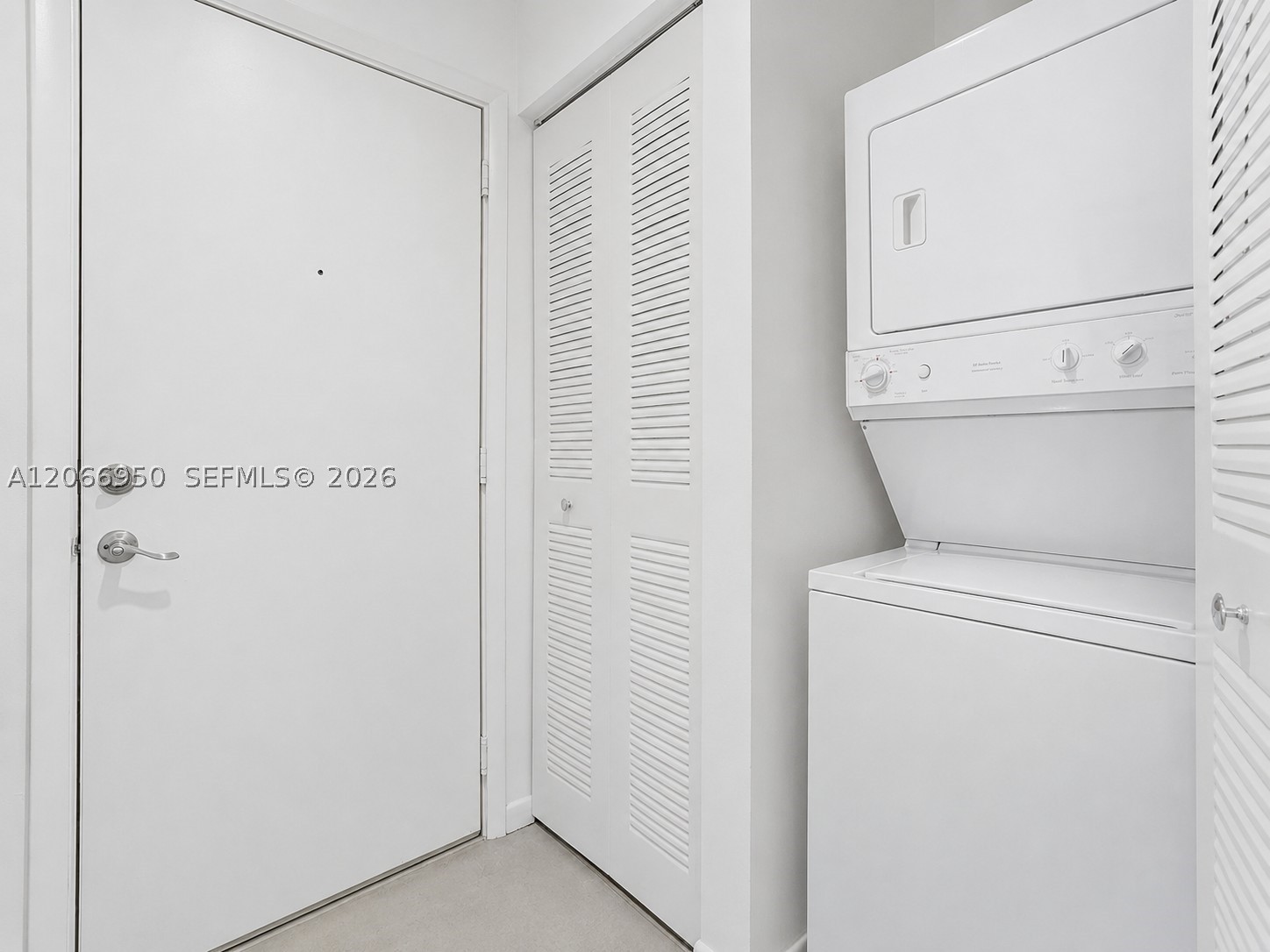 234 NE 3rd St #1007, Miami FL 33132