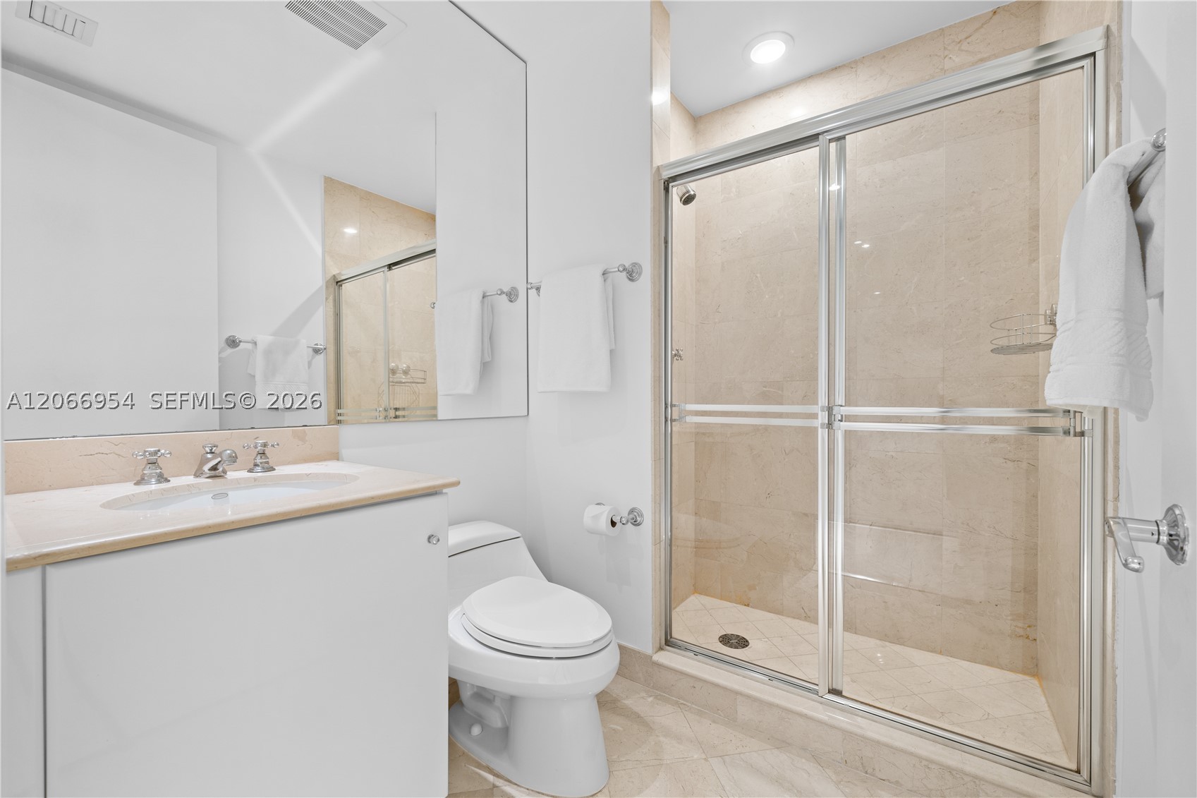 100 S Pointe Dr #3207, Miami Beach FL 33139