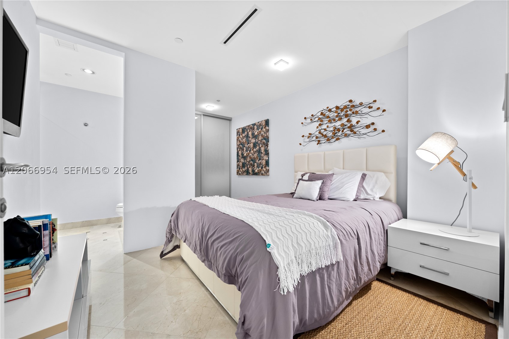 100 S Pointe Dr #3207, Miami Beach FL 33139
