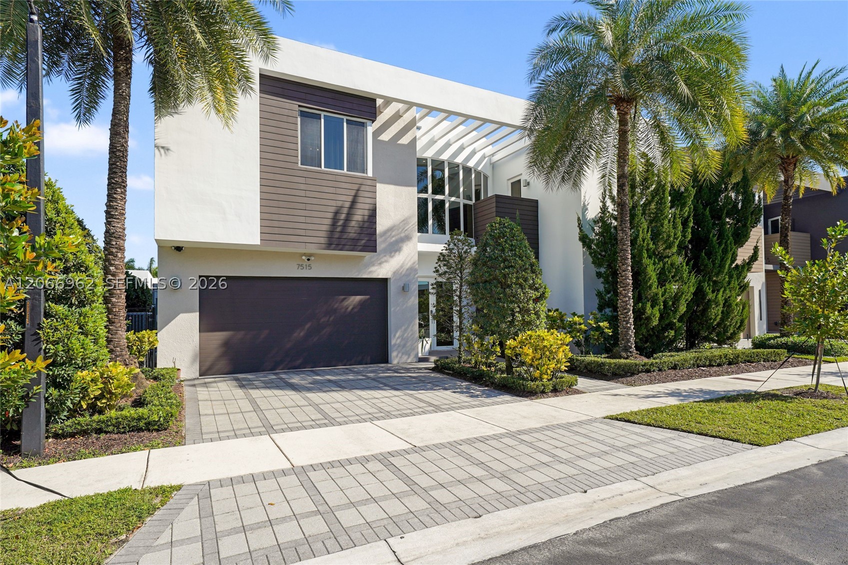 7515 NW 99th Ave, Doral FL 33178