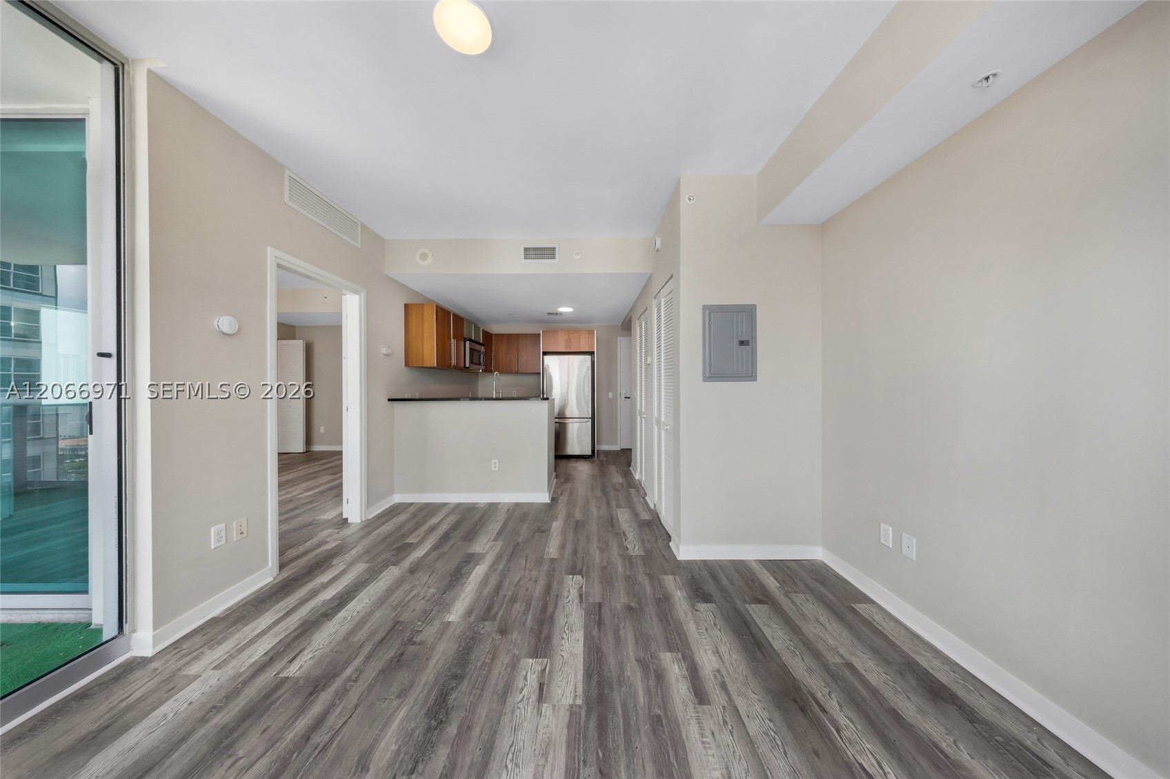 300 S Biscayne Blvd #T-2911, Miami FL 33131