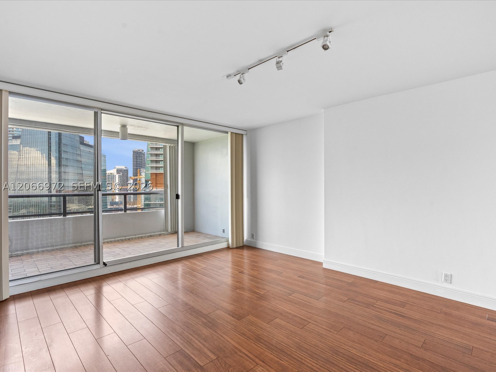 1541 Brickell Ave #B3804, Miami FL 33129