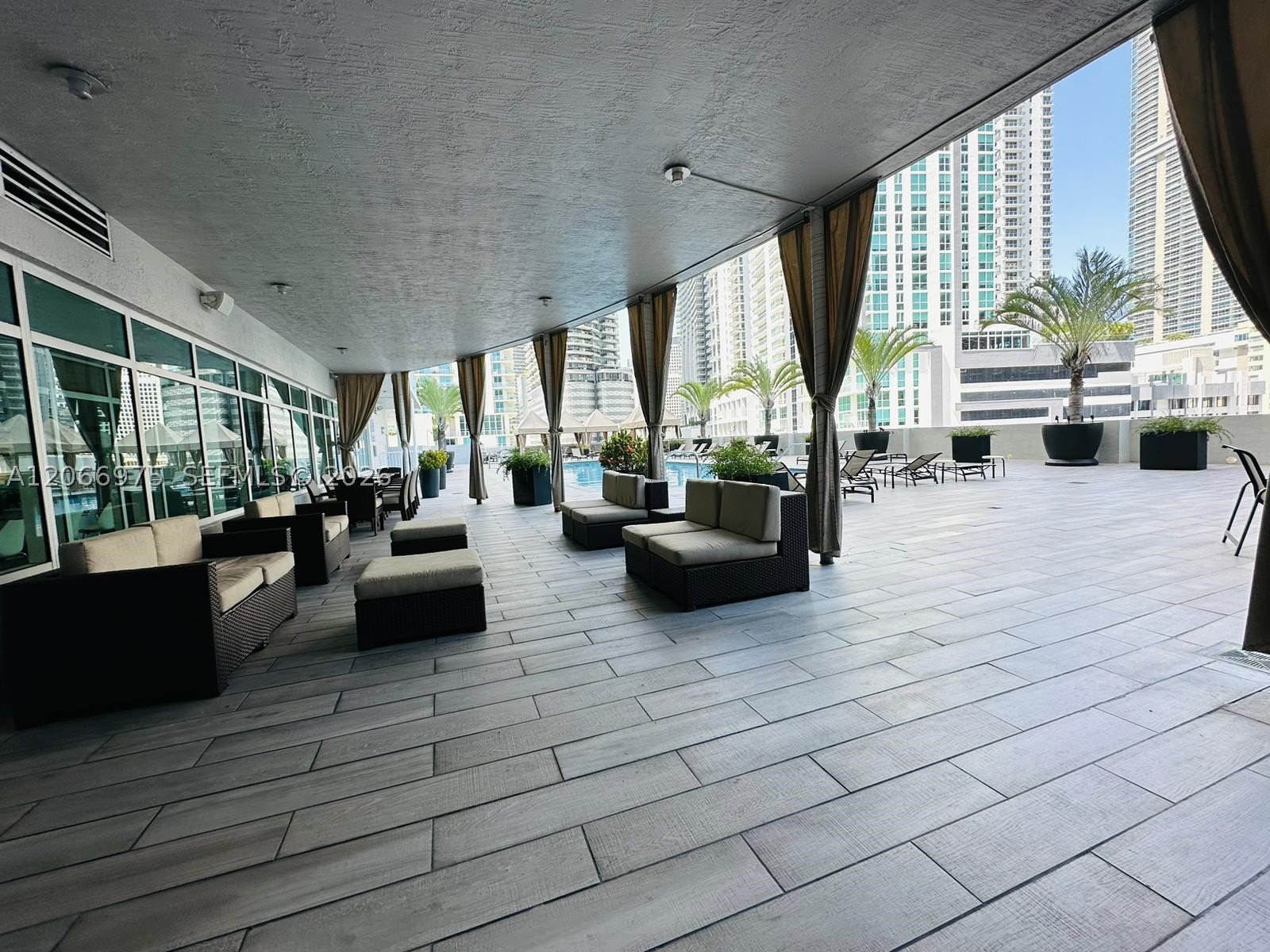 1250 S Miami Ave #1707, Miami FL 33130