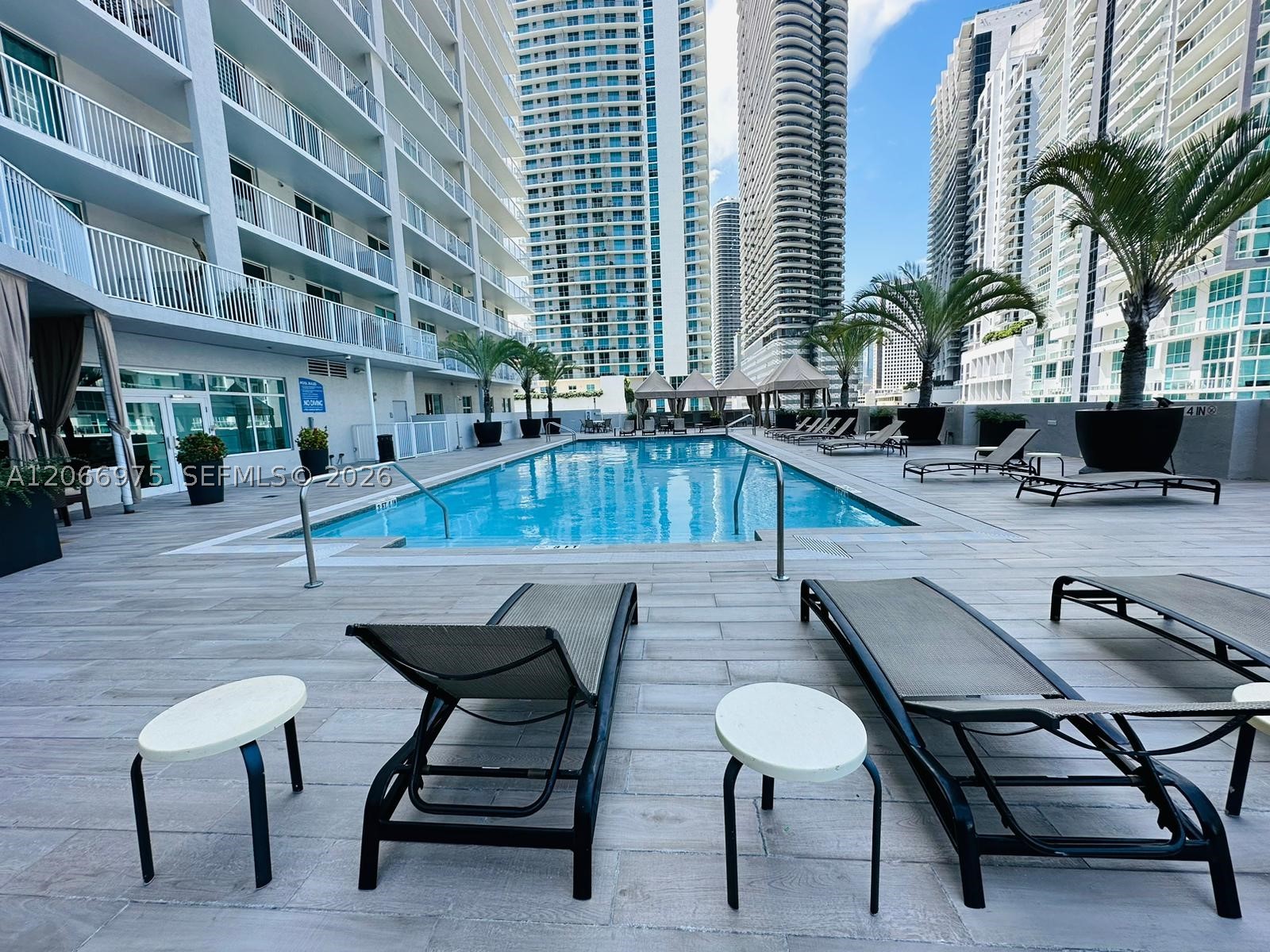1250 S Miami Ave #1707, Miami FL 33130