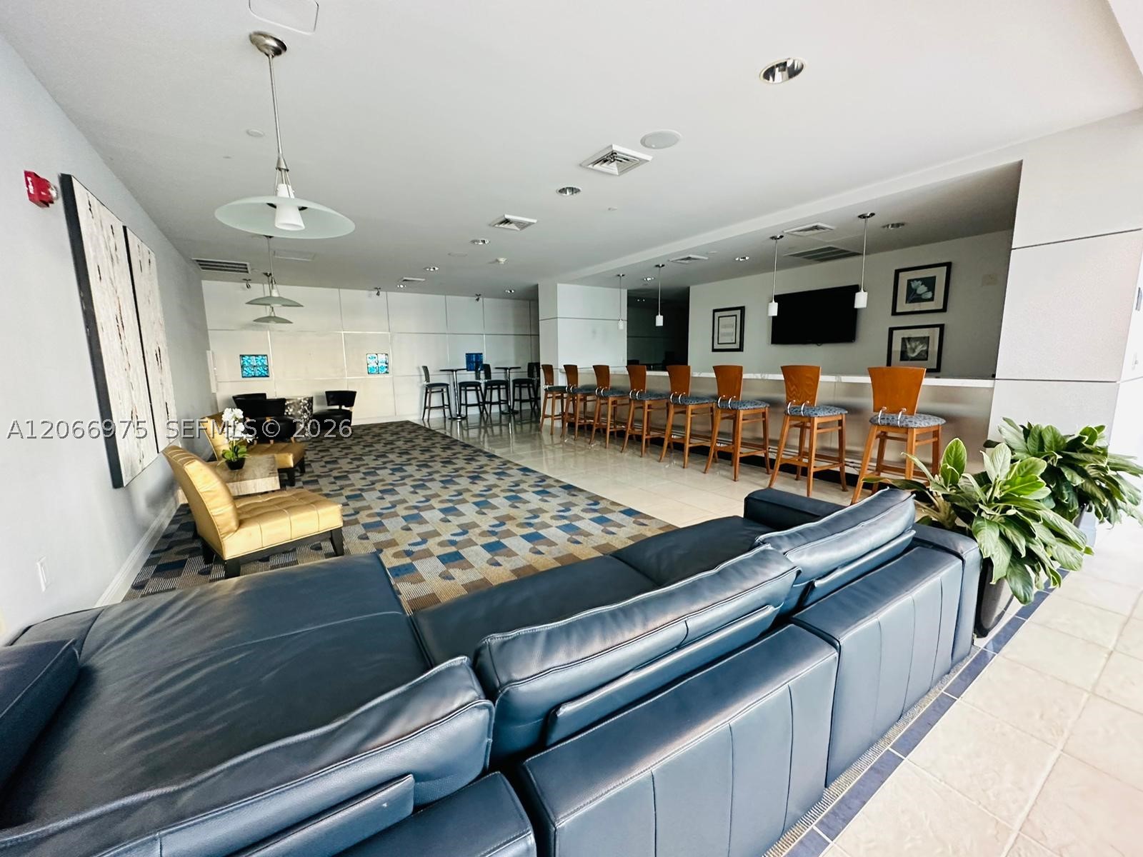 1250 S Miami Ave #1707, Miami FL 33130