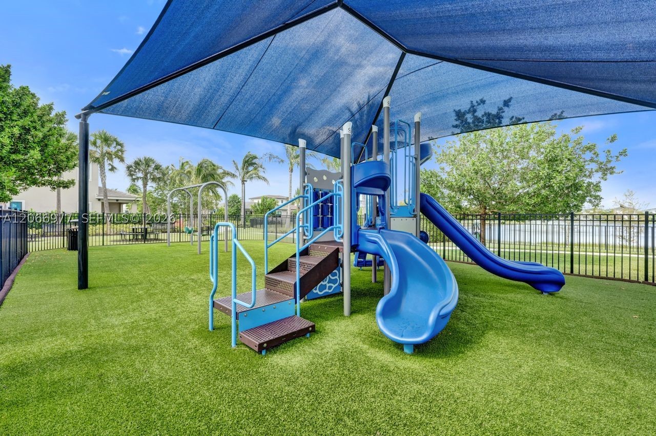 12474 Solana Bay Cir, Palm Beach Gardens FL 33412