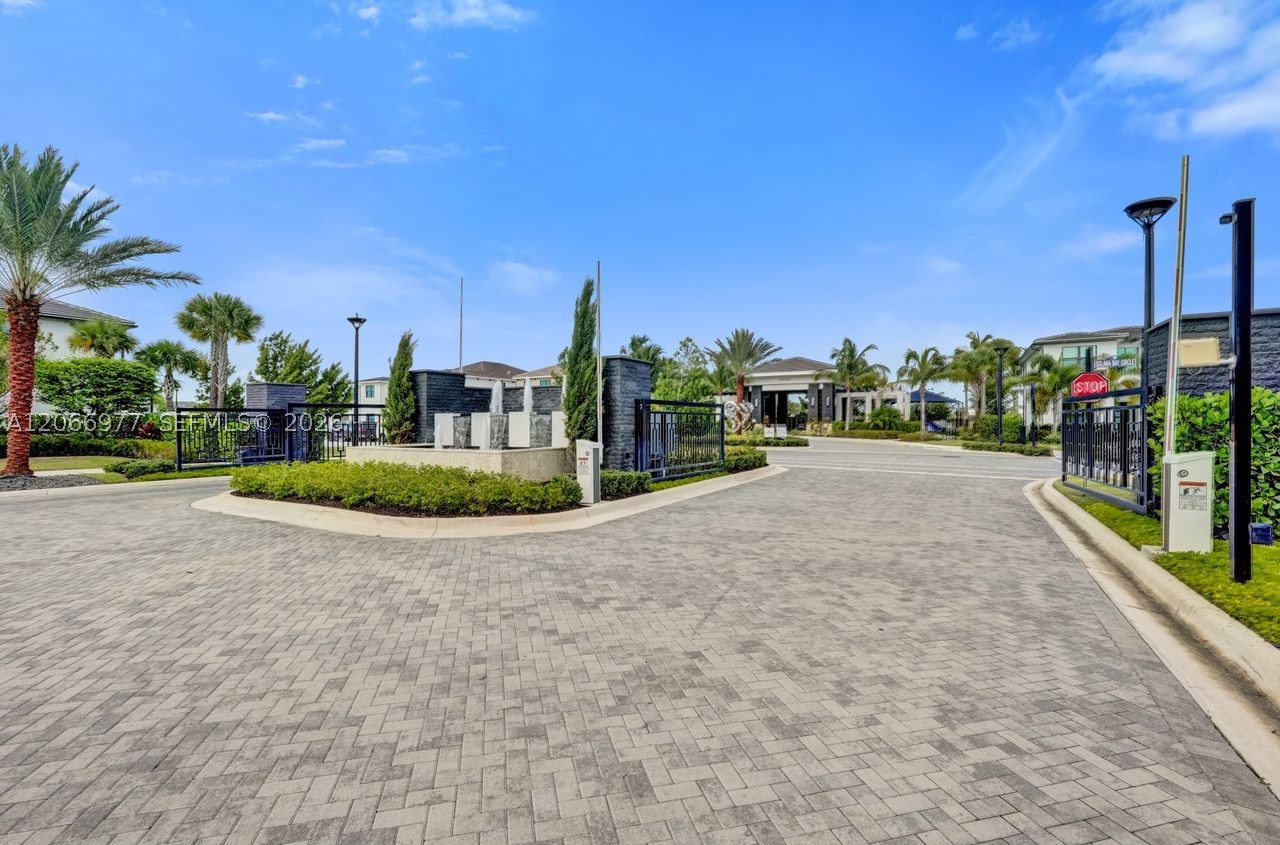 12474 Solana Bay Cir, Palm Beach Gardens FL 33412