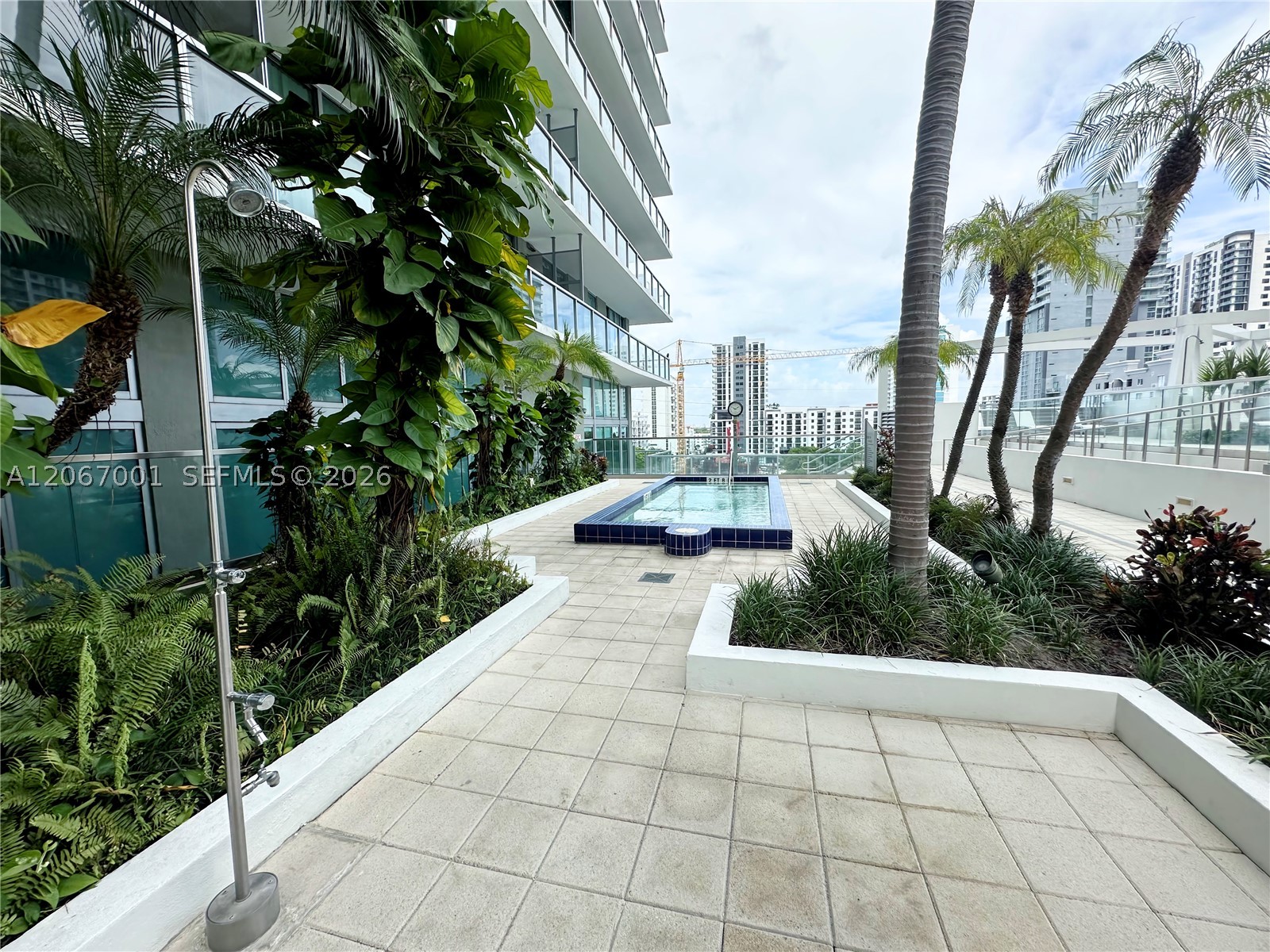 79 SW 12th St #2809-S, Miami FL 33130