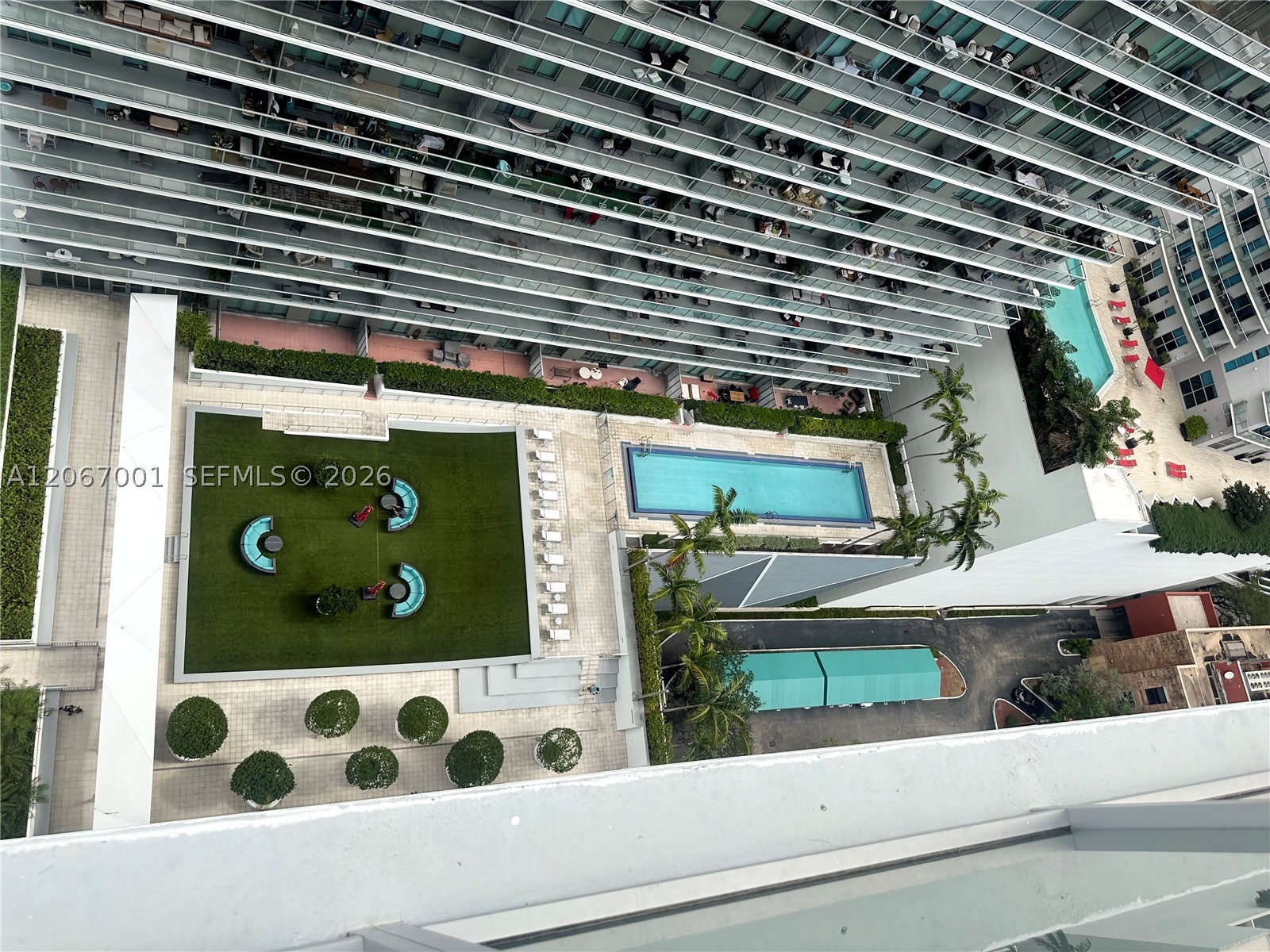 79 SW 12th St #2809-S, Miami FL 33130