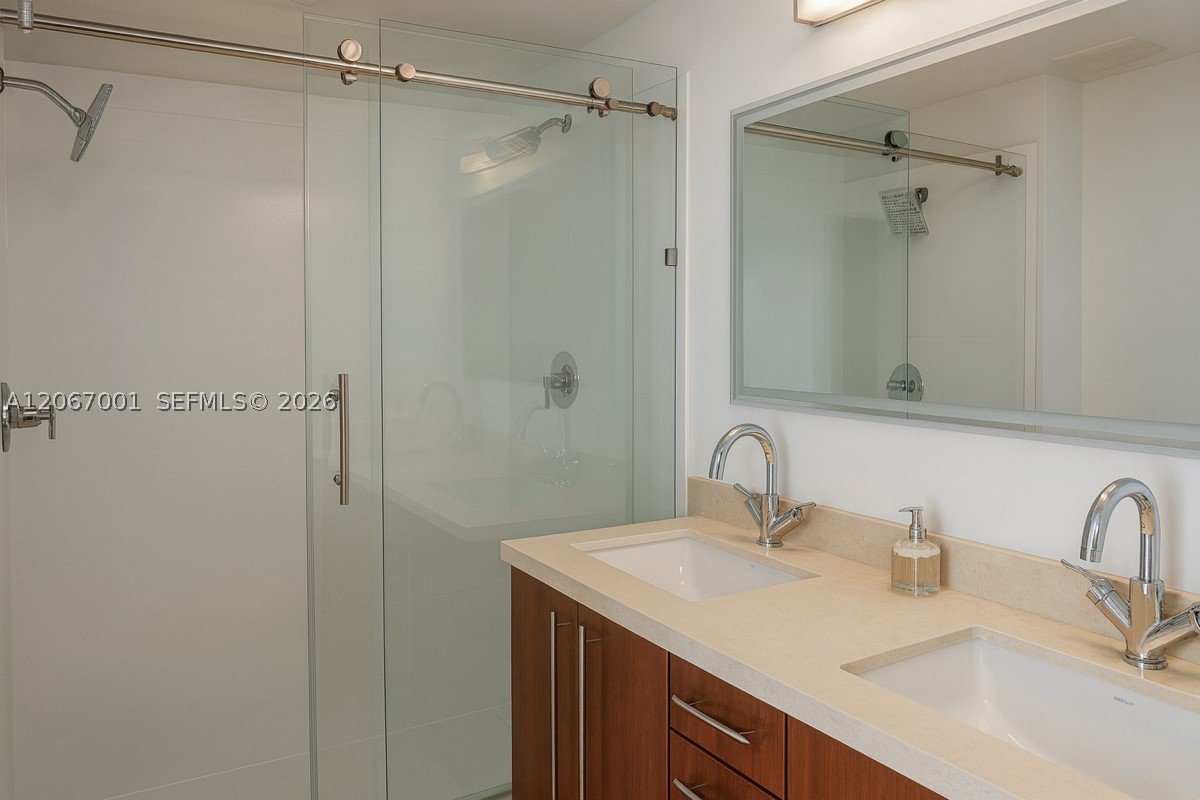 79 SW 12th St #2809-S, Miami FL 33130