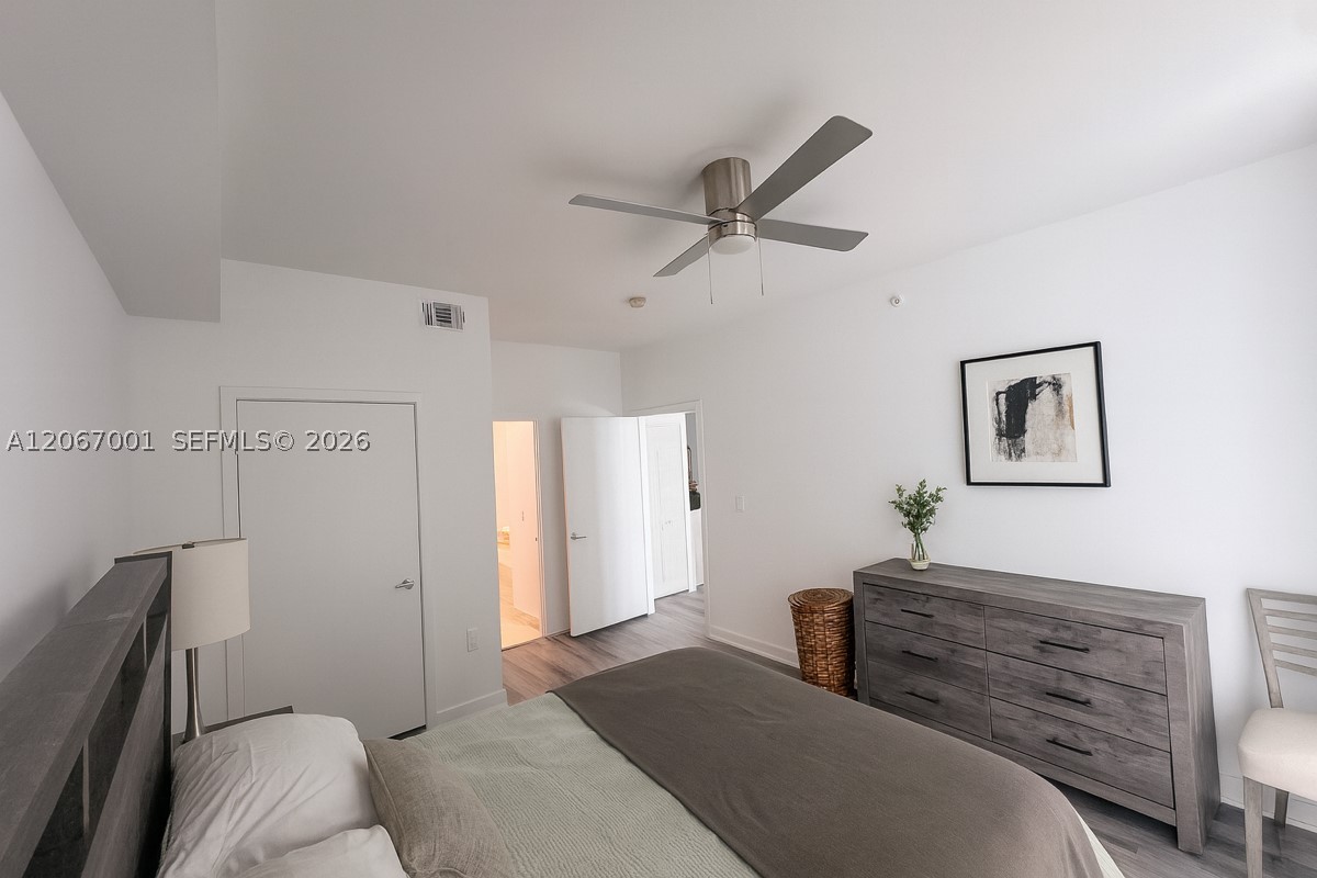 79 SW 12th St #2809-S, Miami FL 33130
