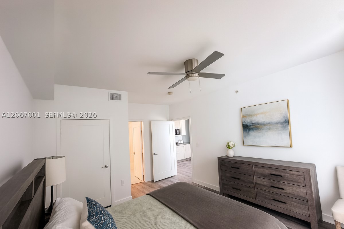 79 SW 12th St #2809-S, Miami FL 33130
