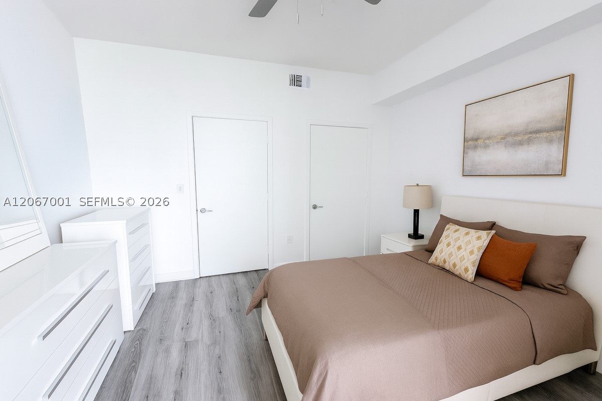 79 SW 12th St #2809-S, Miami FL 33130