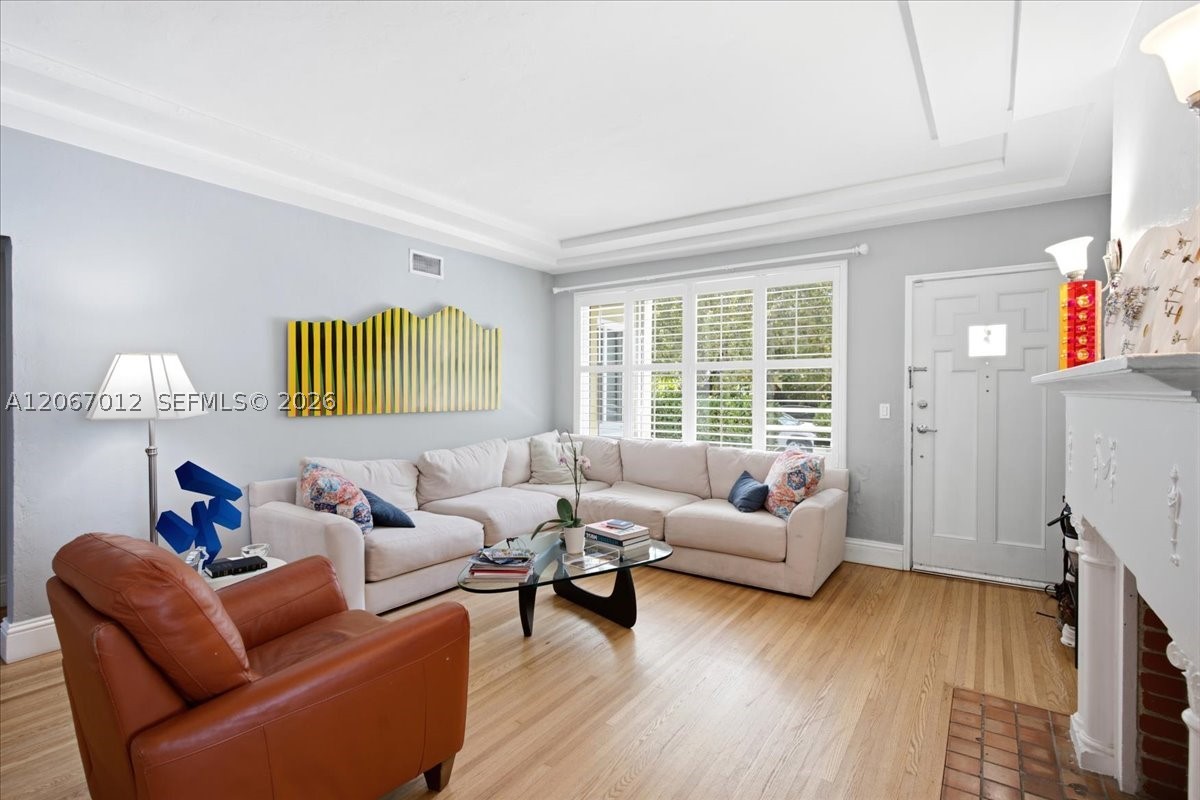155 SW 28th Rd, Miami FL 33129
