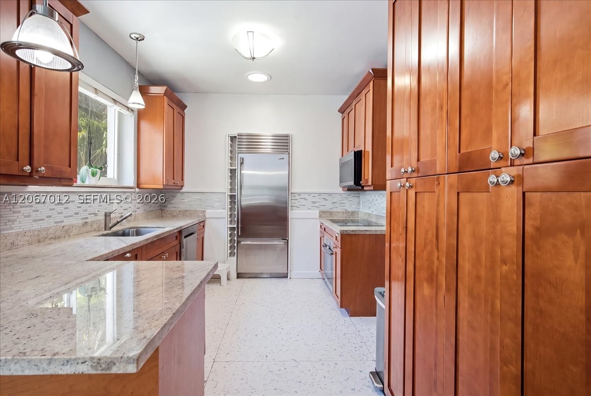 155 SW 28th Rd, Miami FL 33129